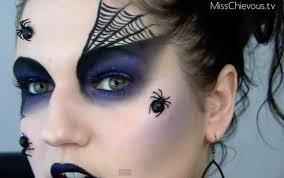 Make Up Voor Halloween Heksen Hobby Blogo Nl Halloween Schminken Halloween Schmink Makkelijk Halloween Schmink Heks