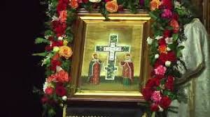 Încă din primele veacuri creştine veşmintele liturgice au constituit o notă de specificitate pentru viaţa . Liturghie ArhiereascÄ MÄnÄstirea Sfintei Cruci Oradea 11 Martie 2018 Youtube