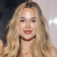 𝑹𝒚𝒂𝒏 𝑯𝒖𝒍𝒊𝒏𝒈