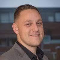 Daniel Huisinga's Instagram, Twitter & Facebook