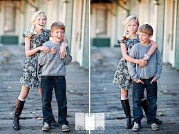 Pin By Clare Dempsey On Wardrobe Ideas For Photoshoots Sister Photography Sibling Photography Poses Brother And Sister Photo