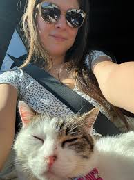 Hi everyone I'm using this channel of animal lovers to ask for help. I have  to move to a different country next year 10 hour flight plus additional  travel time and I