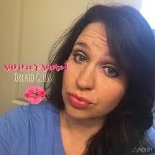 This shade of lippy is a bit too pink for me 😘😘