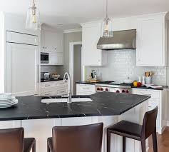 Casa Verde Design Kitchens White Shaker Cabinets Shaker Front Cabinets Black Soapstone Cou Interior Design Kitchen Kitchen Interior Kitchen Island Design