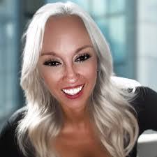 Dora Forehand's Instagram, Twitter & Facebook