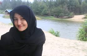 Hasil gambar untuk CANTIK INDO