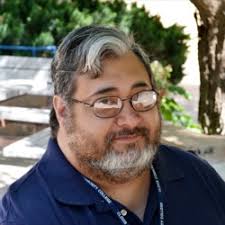 Simon Chavez's Instagram, Twitter & Facebook