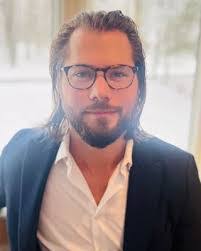 David Freshwater's Instagram, Twitter & Facebook