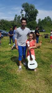Kendji girac, le chanteur qui va tourner en boucle dans notre playlist. Lucy Girac Sur Twitter C Est La Fille De Nadia C Est Sa Fille Qui S Appelle Soraya