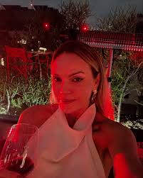 Anne Fontes (@aninhadoria) • Instagram photos and videos