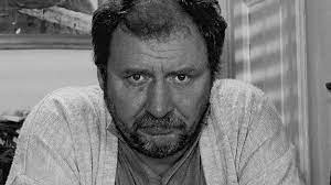 Zdjęciem gnatowskiego podzielił się także andrzej grabowski, odtwórca głównej roli w świecie według kiepskich. Smierc W Serialu Swiat Wedlug Kiepskich Nie Moglismy Uwierzyc