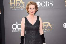 The unfortunate accident took place on 4 june in new york's upper west side of manhattan when lisa banes was on her way to visit her alma mater, the juilliard. Gone Girl Actress Lisa Banes Dead After Tragic Electric Scooter Hit And Run Daily Record
