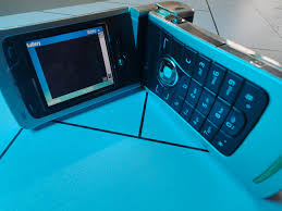 Retro Review, Nokia N90 : The ...