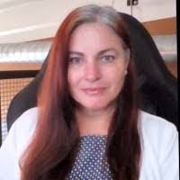 Marnie King's Instagram, Twitter & Facebook