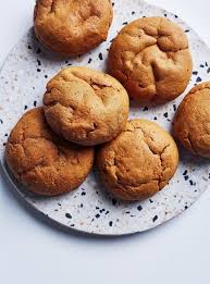 Galettes A La Melasse Et Aux Patates Douces Ricardo Recipe Sweet Potato Cookies Molasses Cookies Smart Cookies Recipe