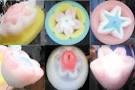 Cotton candy flower video shows street vendor creating incredibly