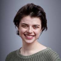 Miriam Schechter's Instagram, Twitter & Facebook