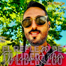 Existe un concepto fundamental que me gusta llamarlo como “El espejo de la  duplicación”. Es clave para entender cómo se construye y se expande un  equipo de manera efectiva y sostenible. Me