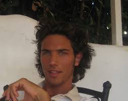 Daniel Servaes's Instagram, Twitter & Facebook