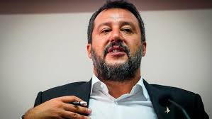 Bei einer großkundgebung gegen die regierung in rom. Italien Funf Sterne Bewegung Sieht Salvini Nicht Mehr Als Vertrauenswurdigen Partner An
