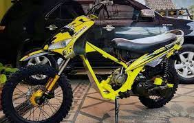 Berkreativitas tanpa batas, biasanya hal tersebut yang akan dilakukan oleh seorang ahli di bidang modifikasi motor, termasuk untuk varian. 19 Cara Modifikasi Mio Trail Sebagai Inspirasi Moladin