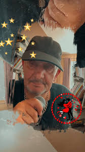 Another one of my favourite songs ❤️ My attempt to sing “Sometimes Love  Just Ain’t Enough” by Don Henley and Patty Smyth surprisingly it only  reached No22 in 1992 🤠🎤🎶🎶🎶