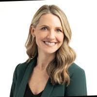 Sarah Pascual's Instagram, Twitter & Facebook