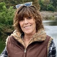 Laura Strout's Instagram, Twitter & Facebook