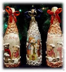 как сделать подарок на новый год родителям своими руками Vyshla Na Finishnuyu Pryamuyu V Dekorirovanii Novogodnih Butylok Ostalos Sdelat Eshyo Odnu Dlya Roditelej A S Okrashennye Butylki Ukrashennye Butylki Rospis Butylok