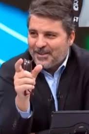 İşte spiker, sunucu ve futbol. Tarik Ustun Kimdir Nerelidir Kac Yasindadir Sonhaberler