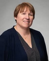 Linda Bones's Instagram, Twitter & Facebook