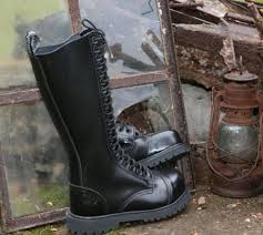 Redwing iron ranger boot, photos are when i just bought the boots about 6 months ago. 20 Hole Eye Ranger Boots Leather Rangers Black Para With Steel Toe Cap Springer Boots Leather Boots Ranger Boot