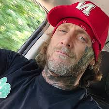 Where do you live? 📍 Can I ask? 🤔 I'm not stalking 👀, I just want to  know if we're too far or too close than we think. 😏💘