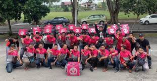 Register today and start earning tomorrow as a delivery rider for foodpanda. Foodpanda Riders Outside Klang Valley Are Protesting Their New Salaries