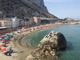 This neckalce is made from faceted 8mm crystals with a small 2mm green rhinestone between each bead except where there is a crystal rondell which are placed every two beads. Strank Ok Die Aussicht So La La Catalan Bay Gibraltar Reisebewertungen Tripadvisor