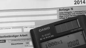 Steuern sparen mit einer haushaltshilfe? Geschenke Als Werbungskosten Von Der Steuer Absetzen Finanztip