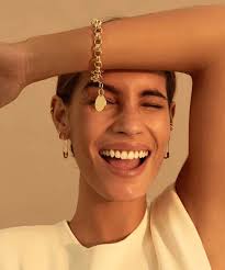 Gabriela Thomas (gabithomas1994)