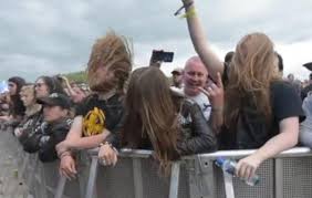 C'est tout un univers qui se crée autour d'une chapelle gonflable, du bizarre circus of. Download Festival Line Up Set Times 2018 Your Essential Clash Finder For All Three Days Birmingham Live
