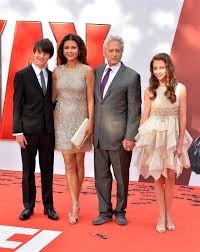 Maybe you would like to learn more about one of these? Hier Ist Was Die Teenager Tochter Von Catherine Zeta Jones Uber Die Kindheit Herausfordert