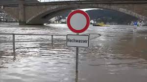 Jul 15, 2021 · das hochwasser sei von den höhen her jahrhundertmäßig gewesen, sagte schmitz. Hochwasser Pegel An Der Mosel Steigen 17 30live Rheinland Pfalz Hessen