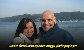 62 yaşında kalp rahatsızlığı nedeniyle tedavi gördüğü hastanede hayatını kaybeden duayen oyuncu rasim öztekin'in eşi esra kazancıbaşı, eşine bir mektup. Acunn Com Rasim Oztekin In Esi Esra Kazancibasi Oztekin Den Duygu Yuklu Paylasim Http Bit Ly 3tc4tlh Facebook