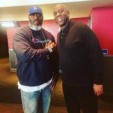Kendrick lamar is a compton rapper and songwriter who got popular in 2010. Kendrick Lamar And His Bodyguard Interestingasfuck