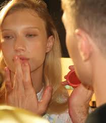 🎀🤎🎀🤎🎀 @sandyliang x @stilacosmetics Muse @wluvdani Styled by  @deandicriscio @harperslate Assisted by Ali Fribourg, Billie Owen and Olivia  Joslin Casting by Shawn Dezan Make-up by Charlie Riddle for @stilacosmetics  @infinitycre8ive @thewallgroup Hair