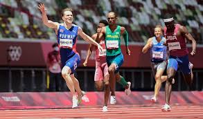 Eight fun things you didn't know about the 400m hurdles olympic champ and world record holder. Karsten Warholm Wins 400m Hurdles Gold In 45 94 Aw