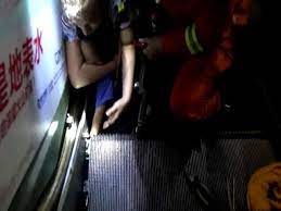 Dominio Medios Accidente En Escaleras Electricas Otra Vez En China