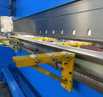 El CNC de 320 T sincroniza comienzo en tándem de la ...
