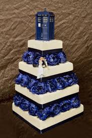 Our Elegant Tardis Wedding Cake Www Facebook Com Simplyscrumptiousevents Doctor Who Cakes Doctor Who Wedding Dr Who Cake