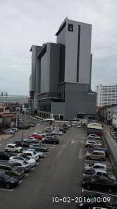Its strategic location gives you the opportunity to enjoy the historical and cultural background. Be Vary Of Motorcycle Snatch Thieves When Walking Down This Path Towards Novotel Picture Of Eco Tree Hotel Melaka Tripadvisor