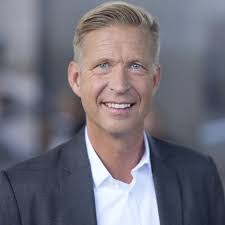 Robert Felger's Instagram, Twitter & Facebook