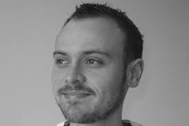 Je ne me lasse pas de voir ma grand-mère taper 'Google' dans le champ de  recherche", le portrait chinois d'Adrien Desportes